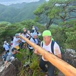 山頂に杉丸太を打ち立てませんか　担ぎ手募る　足利「石尊山の梵天祭り」