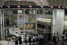 東証続伸、終値３０８円高