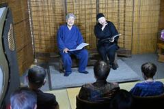 ３０年の節目、観客泣き笑い