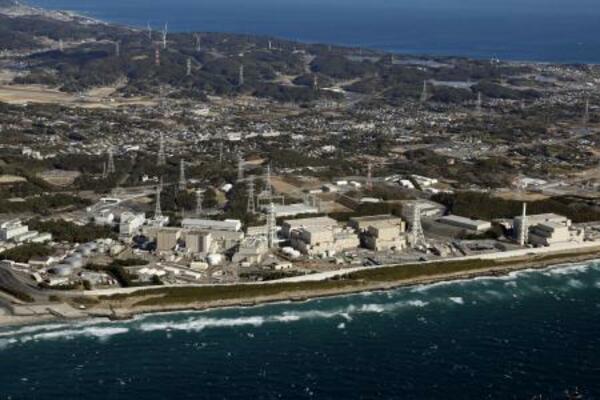 　中部電力浜岡原発＝１月、静岡県御前崎市（共同通信社機から）