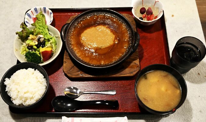 煮込みハンバーグ御膳