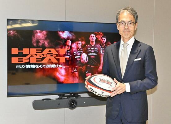 「栃木の方々に愛されるチームにしたい」と思いを語る小澤さん＝東京都港区