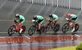 自転車男子４キロ団体追い抜き１・２位決定戦　雨が降る中で力走し２位となった本県チーム＝宇都宮競輪場
