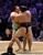 　トーナメント戦決勝で霧島（手前）との大関対決を制し、優勝した琴桜＝パリ（共同）