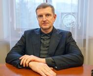 米国とロシアの取引外交を警戒