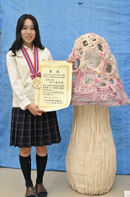 受賞作品「バラエティ－」と寺川さん