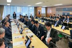 防衛費増、他国の予算も参考に