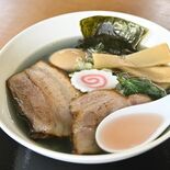 見た目と味にインパクト　おしらじラーメン２　山の駅たかはら（矢板）