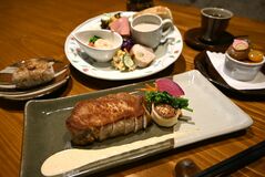 迫力厚切り 広がるうまみ　和豚もちぶたロースソテー　ビストランテ ボヌール（宇都宮）