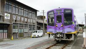 原油供給不安 地方の足に影