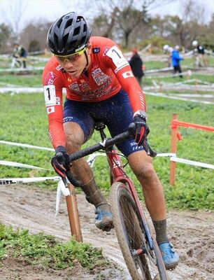 今季初勝利を飾った宇都宮ブリッツェンの沢田＝愛知県日進市