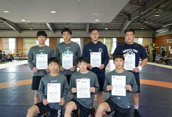 レスリング個人各階級の優勝者