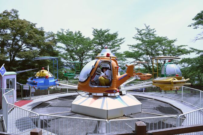 回転遊具の「ジェットスター」
