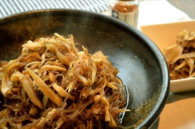 ゴボウと舞茸のすきやき風