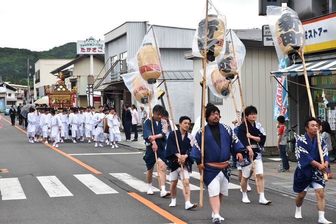 開催期間 5月1日(水・祝)、3日(金・祝) / 会場 静神社(那珂川町馬頭2576ほか)