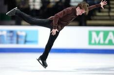 フィギュア男子ＳＰ、エガゼ首位