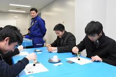 指紋採取など事件捜査体験県警が採用説明会