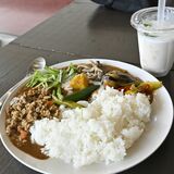 矢板の高校生カフェが好評　開店から２時間客足途絶えず　スパイス調合したカレー50食販売