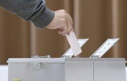 共産、社民推薦候補が現職破る