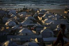 ガザでの活動継続を申し立て