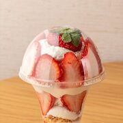 ３月下旬まで「苺屋武平作」　３店舗でイチゴスイーツ十数種類　２月には“ご褒美”パフ…