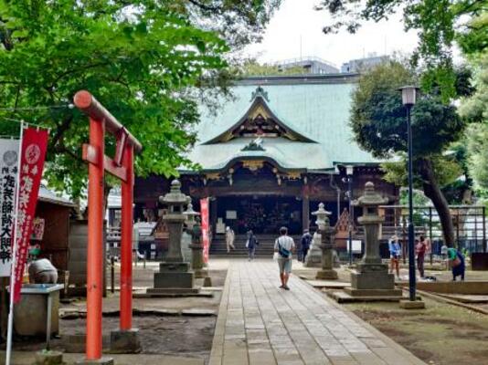 　雑司ケ谷鬼子母神堂の本殿＝東京都豊島区