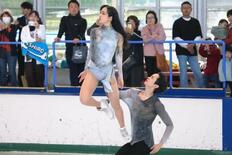 閉館リンクで島田高志郎が演技