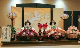 「おひなさま同士」で祝う節句