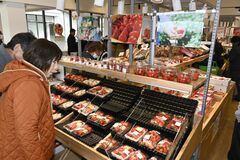 「イチゴ推し」で魅力発信　道の駅みぶ、農産物直売所リニューアル