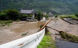 不明者捜索、生活への影響続く