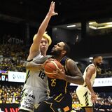 ブレックス、北海道に敗れ2位後退 ニュービル29得点、比江島11アシストも… 球際の「らしさ」失い