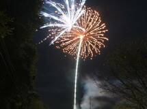 大輪１５０発、夜空彩る