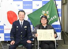 深夜の路上で高齢女性を保護