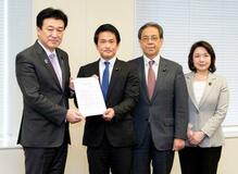 艦船派遣、不可能と伝達を