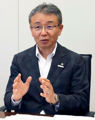 インタビューに応じる関西電力の森望社長