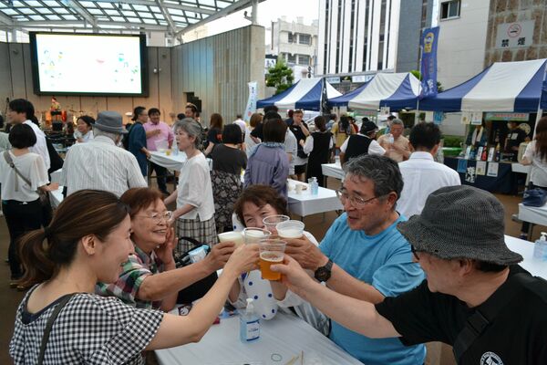 紅茶ビールなどを味わったビアンティフェス
