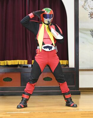 決めポーズをするオクニッコーマン