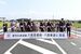 睦小児童が見守る中、行われたテープカット