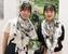 　パレスチナのブースでガイドを務める柳瑠音さん（右）と山中李咲さん＝大阪市此花区の夢洲