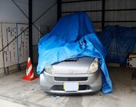 軽乗用車横転、男女５人死亡