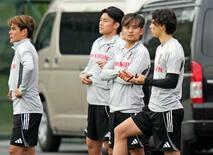 久保、別メニューで調整