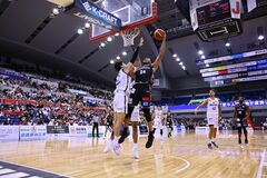ブレックス、逆転負け　大阪に68－70