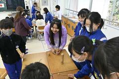 遊びを通じて国際交流体験