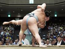 若景、大関昇進絶望的に