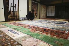 アフガン難民に文房具