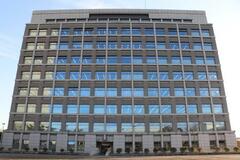 紛失タグ、女性の車ナンバー裏に