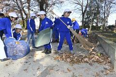 ゆかりの史跡で伝統の清掃活動