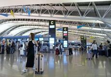 関空１０月国際線２４１万人