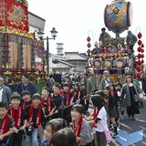 市内最大のイベント・とちぎ秋まつり開幕　小学生2300人が山車引き「わっしょい」2日と3日は本まつり