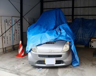 軽乗用車横転、男女５人死亡